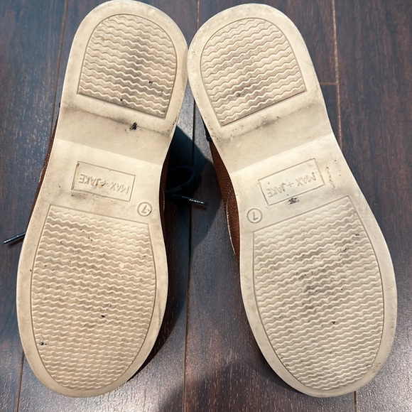 Max and jake size 7 shoe - Picture 3 of 3